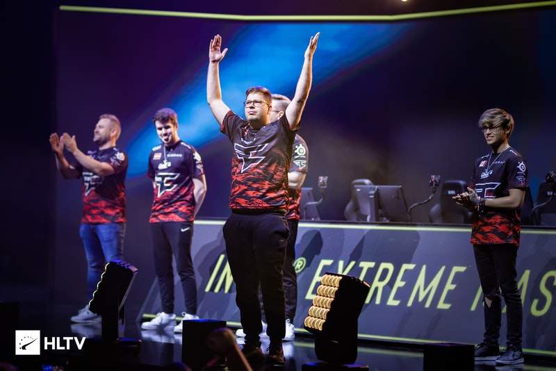 【快讯】游戏市场持续火热，LOL成最吸金端游