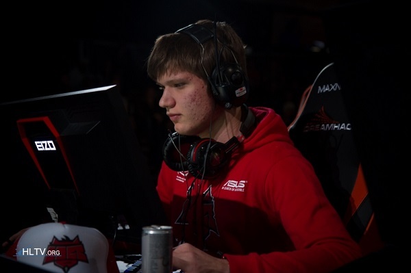 FaZe和Complexity继续在败者组中前进， pain 和 Imperial 退出IEM Rio